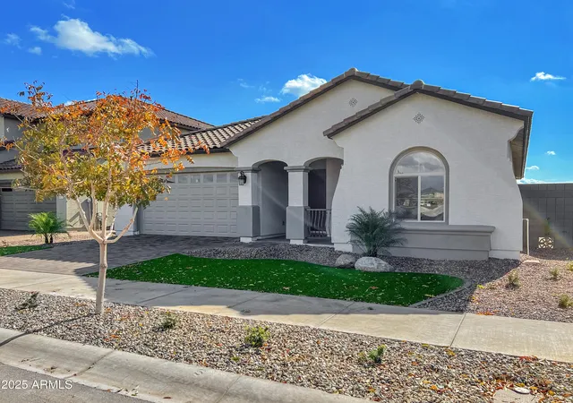 Photo 3 of Single family home for sale at 15787 W Mariposa Grande St, Surprise, AZ 85387 | MLS# 6862329 | Listing updated on 2026-09-03