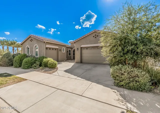 Homes for sale in Mesa, AZ | 5732 S Cobalt, Mesa, AZ 85212 | MLS# 6917443