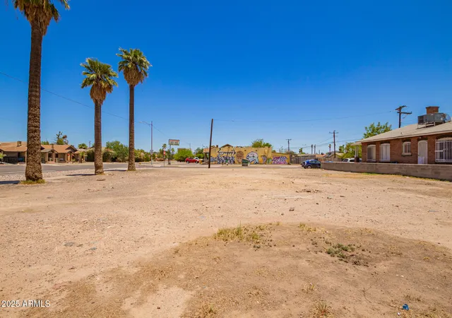 5th image of 2203 W Jefferson St #1, Phoenix, AZ 85009 | MLS# 6871932