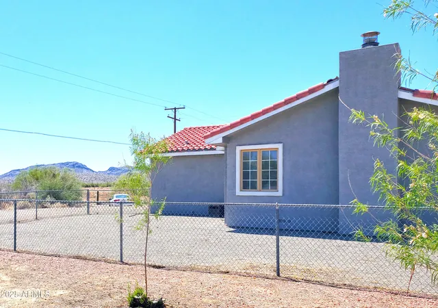 2nd image of 69762 Old Bell Rd, Salome, AZ 85348 | MLS# 6870094