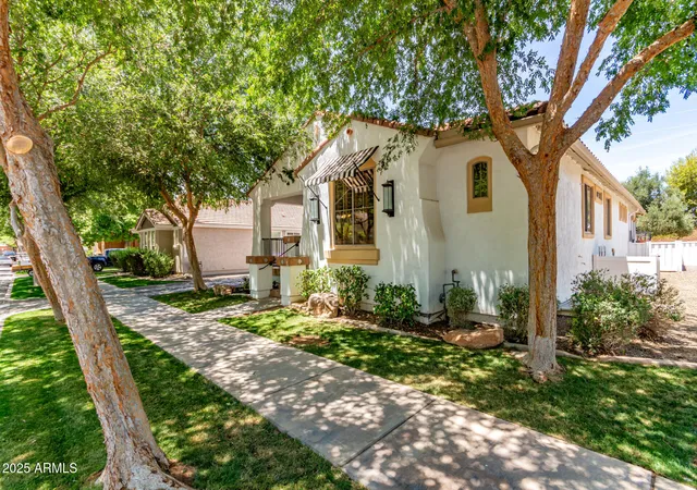 3rd image of 3030 E Camellia Dr, Gilbert, AZ 85296 | MLS# 6870732