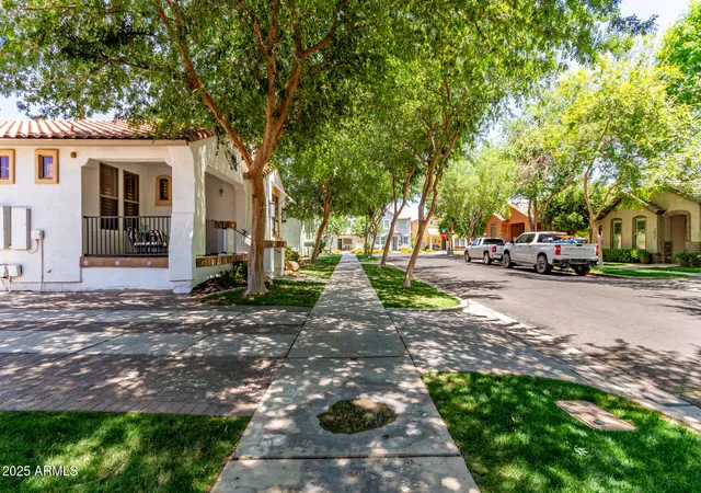 4th image of 3030 E Camellia Dr, Gilbert, AZ 85296 | MLS# 6870732