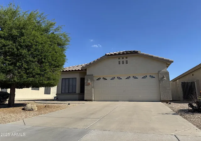 2nd image of 8927 W Paradise Dr, Peoria, AZ 85345 | MLS# 6875330