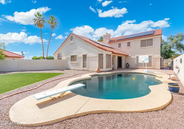 Photo 3 of Single family home for sale at 7503 W Julie Dr, Glendale, AZ 85308 | MLS# 6877467 | Listing updated on 2026-08-25