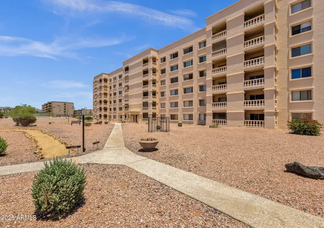 Homes for sale in Scottsdale, AZ | 7920 E Camelback Rd #104, Scottsdale, AZ 85251 | MLS# 6878807