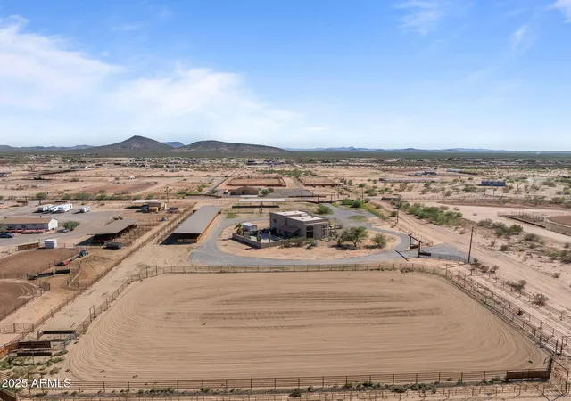 Photo 1 of Single family home for sale at 52623 N 463rd Ave, Wickenburg, AZ 85390 | MLS# 6924530 | Listing updated on 2026-10-20