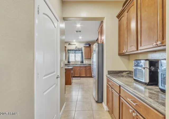 Photo 3 of Single family home for sale at 1923 N Cocoa Ct, Casa Grande, AZ 85122 | MLS# 6880353 | Listing updated on 2026-06-06