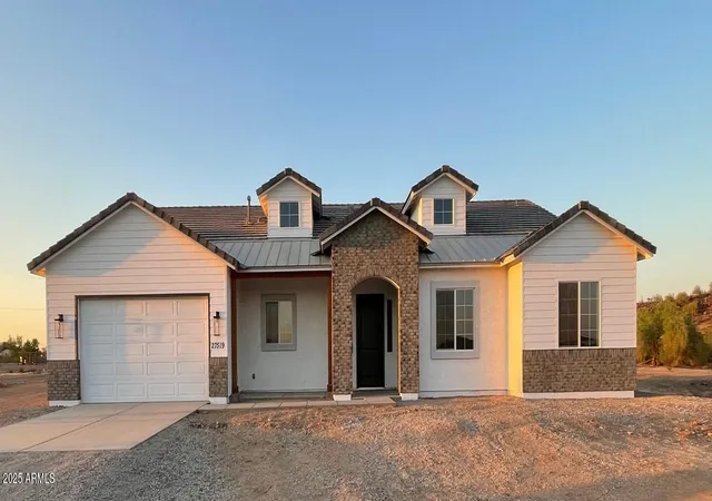 Photo 1 of Single family home for sale at 231xx W Gloria Ln, Wittmann, AZ 85361 | MLS# 6883591 | Listing updated on 2026-07-23