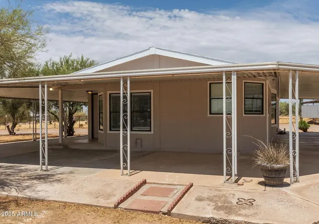 Photo 3 of Sale Pending at 7865 N Cita Ln, Florence, AZ 85132 | MLS# 6888382 | Listing updated on 2026-08-26