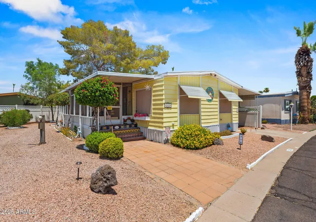 Photo 2 of Manufactured home for sale at 201 S Greenfield Rd #330, Mesa, AZ 85206 | MLS# 6888915 | Listing updated on 2026-08-24