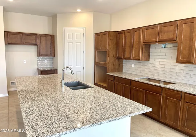 3rd image of 10022 W Verde Ln, Avondale, AZ 85392 | MLS# 6889187