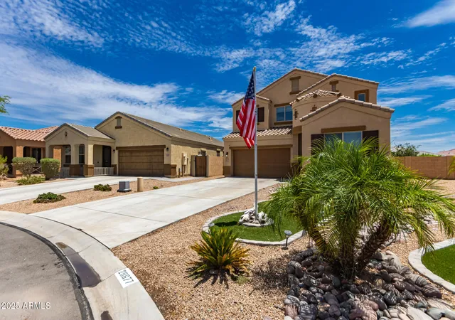 Photo 2 of Single family home for sale at 28677 N Roselite Ln, San Tan Valley, AZ 85143 | MLS# 6904158 | Listing updated on 2026-09-23