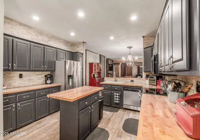 Photo 3 of Manufactured home for sale at 17728 N Deer Trl, Maricopa, AZ 85139 | MLS# 6890365 | Listing updated on 2026-09-09