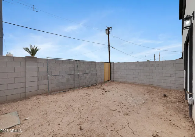 Homes for sale in Phoenix, AZ | 1527 W Hadley St, Phoenix, AZ 85007 | MLS# 6892131