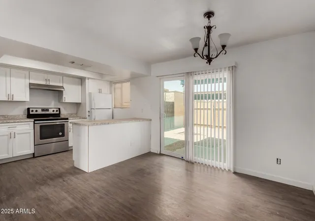 4th image of 4734 W Rose Ln, Glendale, AZ 85301 | MLS# 6892671