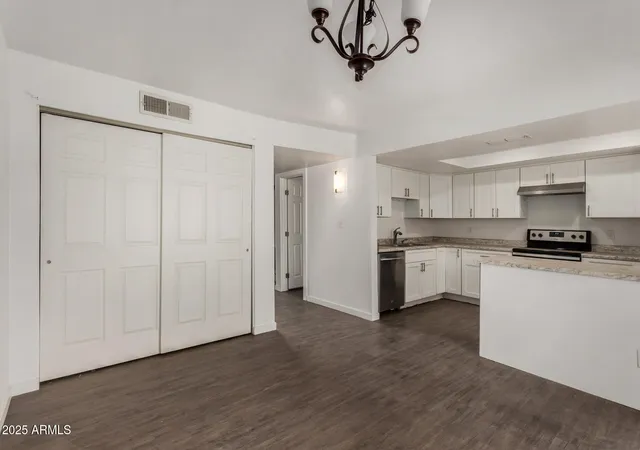 5th image of 4734 W Rose Ln, Glendale, AZ 85301 | MLS# 6892671