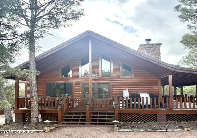 1st image of 2761 Apollo Cir, Overgaard, AZ 85933 | MLS# 6936277