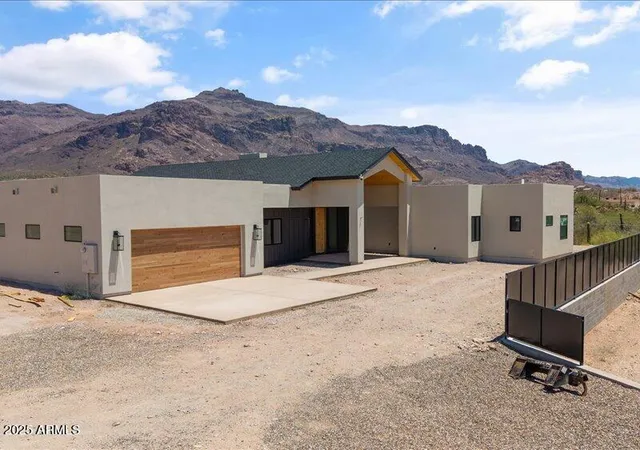 Photo 2 of Single family home for sale at 3505 S Kings Ranch Ct, Gold Canyon, AZ 85118 | MLS# 6896094 | Listing updated on 2026-06-29