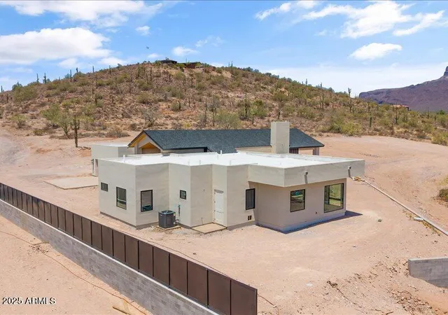 Photo 3 of Single family home for sale at 3505 S Kings Ranch Ct, Gold Canyon, AZ 85118 | MLS# 6896094 | Listing updated on 2026-06-29