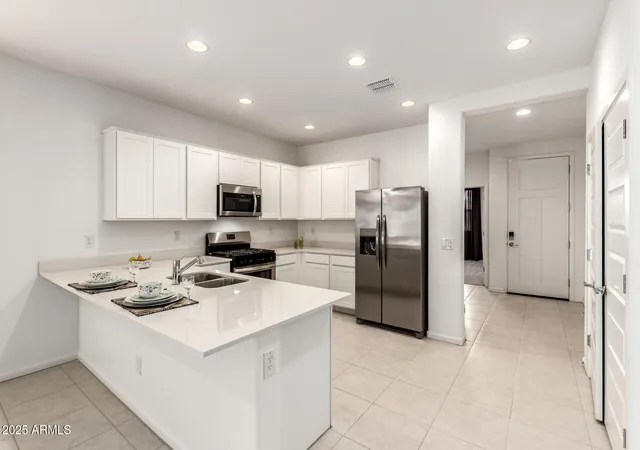 Photo 3 of Sale Pending at 12524 W Trumbull Rd, Avondale, AZ 85323 | MLS# 6897122 | Listing updated on 2026-09-06