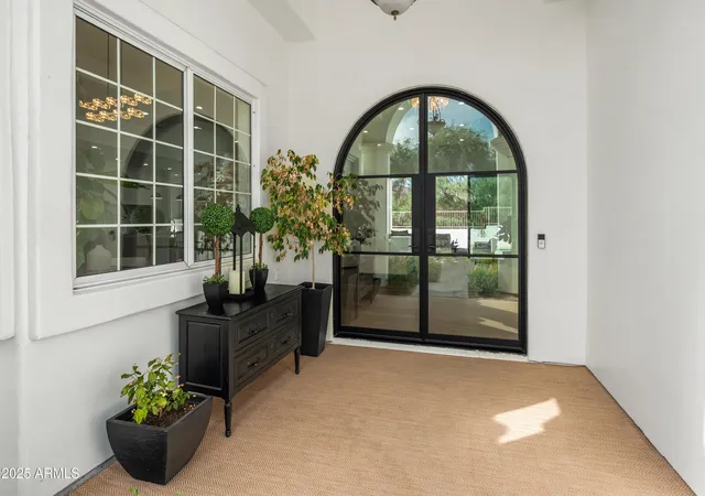 2nd image of 12134 E Mercer Ln, Scottsdale, AZ 85259 | MLS# 6901771