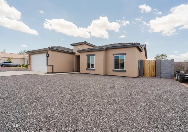 3rd image of 9893 W Sunbird Dr, Arizona City, AZ 85123 | MLS# 6899710