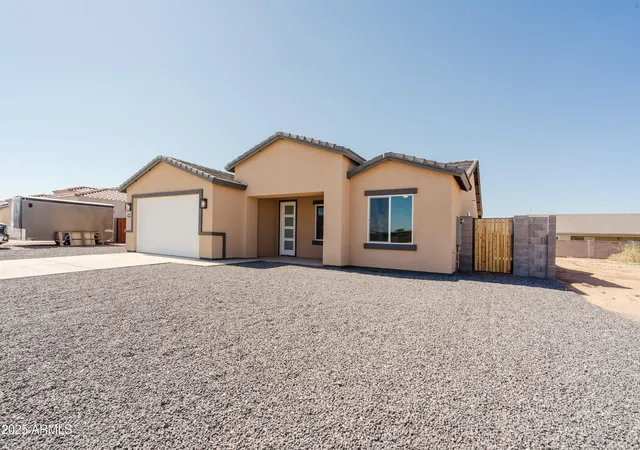 3rd image of 10199 W Bradshaw Dr, Arizona City, AZ 85123 | MLS# 6899596