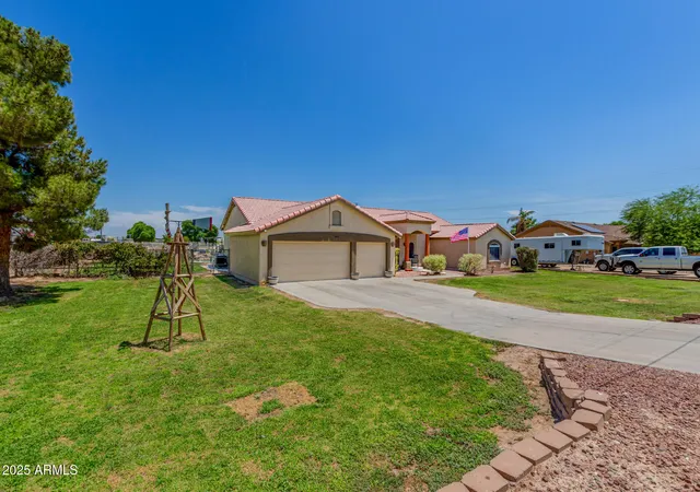 Photo 2 of Single family home for sale at 3013 S 201st Drive, Buckeye, AZ 85326 | MLS# 6899922 | Listing updated on 2026-09-07