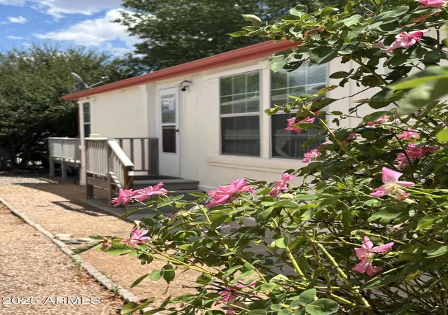 Homes for sale in Dewey, AZ | 547 N Vermillion Dr, Dewey, AZ 86327 | MLS# 6902404