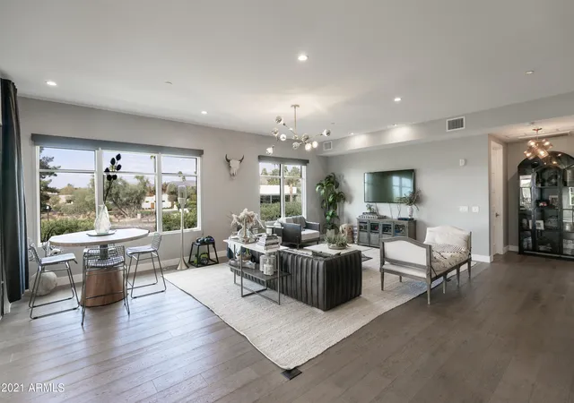 5th image of 6166 N Scottsdale Rd #B2003, Paradise Valley, AZ 85253 | MLS# 6903499