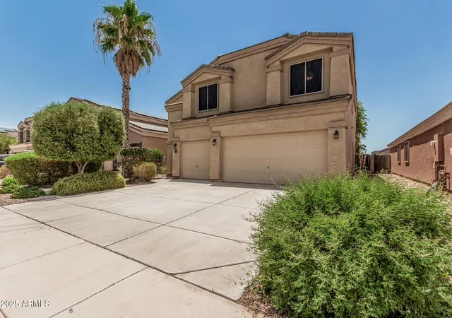 Photo 3 of Single family home for sale at 35951 W Catalan St, Maricopa, AZ 85138 | MLS# 6903969 | Listing updated on 2026-06-16