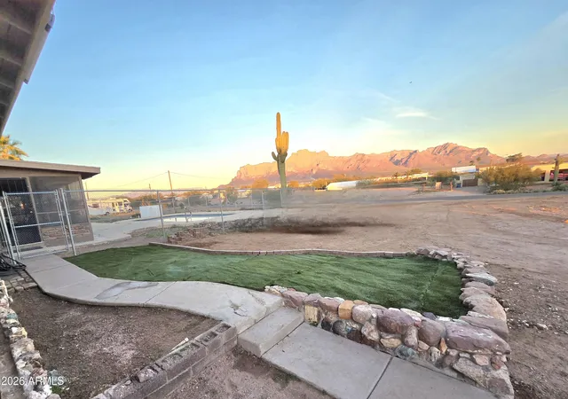 Photo 2 of Single family home for sale at 522 S Cortez Rd, Apache Junction, AZ 85119 | MLS# 6905047 | Listing updated on 2026-09-21