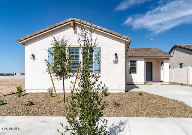 Photo 2 of Single family home for sale at 17605 N Bolerno Dr, Maricopa, AZ 85138 | MLS# 6903895 | Listing updated on 2026-10-09
