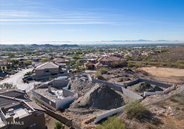 Photo 2 of Land for sale at 8626 N 17th Place #9, Phoenix, AZ 85020 | MLS# 6908757 | Listing updated on 2026-08-08