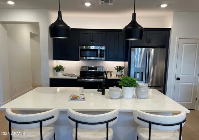 Photo 3 of Single family home for sale at 9976 W Cheery Lynn Rd, Avondale, AZ 85392 | MLS# 6906680 | Listing updated on 2026-09-18