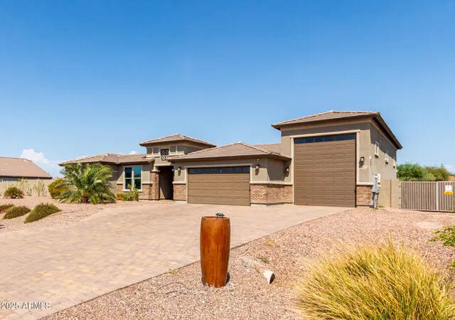 Photo 3 of Single family home for sale at 6523 N 135th Dr, Glendale, AZ 85307 | MLS# 6909754 | Listing updated on 2026-08-27