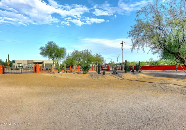 Homes for sale in Cave Creek, AZ | 28628 N 44th St, Cave Creek, AZ 85331 | MLS# 6912814