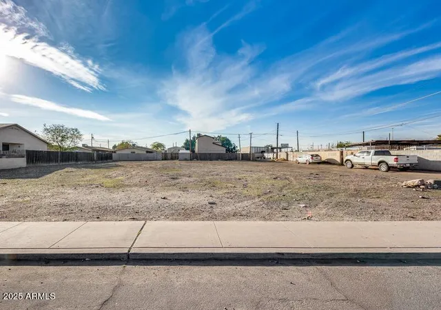 2nd image of 1218 S 13th Ave #47, Phoenix, AZ 85007 | MLS# 6912919