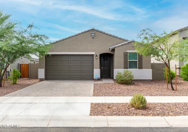 Homes for sale in Surprise, AZ | 17729 W Fetlock Trl, Surprise, AZ 85387 | MLS# 6915574