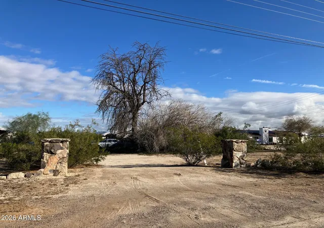 1st image of 2138 E Desert Ln #20, Phoenix, AZ 85042 | MLS# 6982170