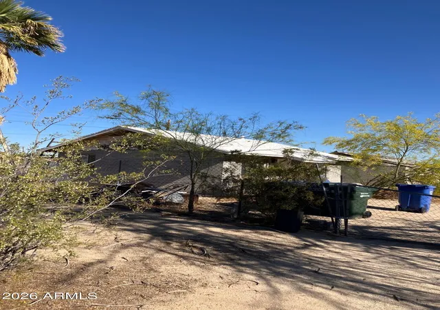 2nd image of 2138 E Desert Ln #20, Phoenix, AZ 85042 | MLS# 6982170