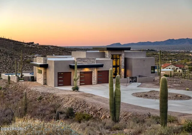 Homes for sale in Tucson, AZ | 5901 W El Camino Del Cerro, Tucson, AZ 85745 | MLS# 6936857
