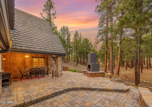 Photo 3 of Mansion for sale at 2750 W Forest Hills Dr, Flagstaff, AZ 86001 | MLS# 6958186 | Listing updated on 2026-09-12