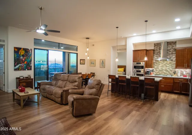Homes for sale in Phoenix, AZ | 5250 E Deer Valley Dr #403, Phoenix, AZ 85054 | MLS# 6919144