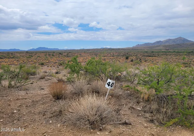 3rd image of Lots 40&41 W Traveler Way #40&41, Congress, AZ 85332 | MLS# 6919853
