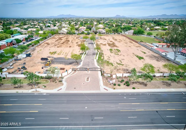 4th image of 884 N Poinciana Ct #5, Gilbert, AZ 85234 | MLS# 6979845