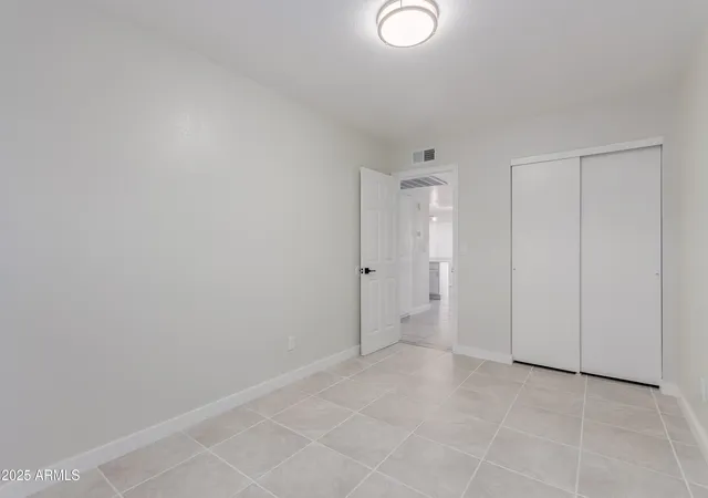 2nd image of 18202 N Cave Creek Rd, Phoenix, AZ 85032