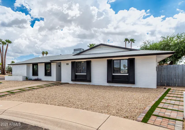 Homes for sale in Glendale, AZ | 8104 N 45Th Ave, Glendale, AZ 85302 | MLS# 6925519