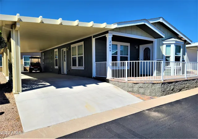 Photo 1 of Manufactured home for sale at 650 N Hawes Rd #2869, Mesa, AZ 85207 | MLS# 6925650 | Listing updated on 2026-06-30
