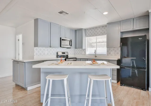 Homes for sale in Phoenix, AZ | 303 E South Mountain Ave #100, Phoenix, AZ 85042 | MLS# 6925277